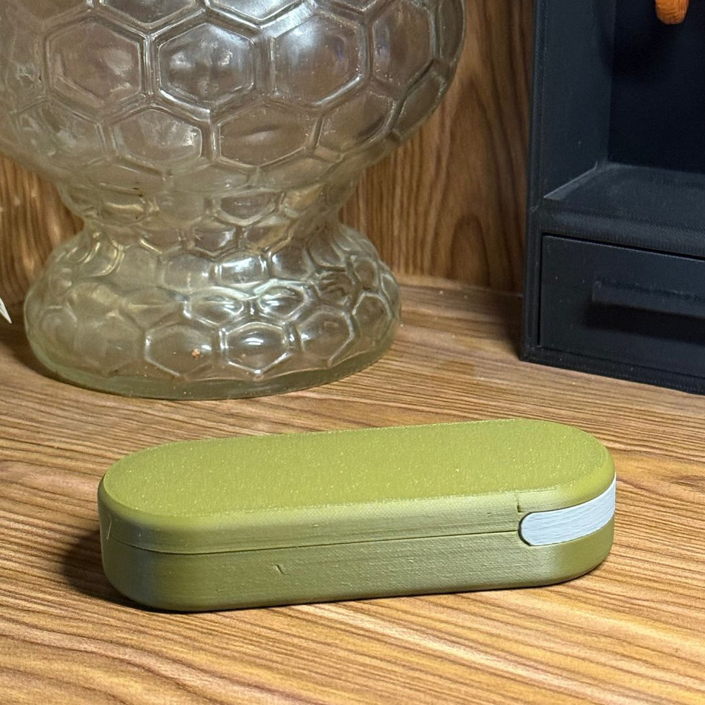 Tri-Tray Container