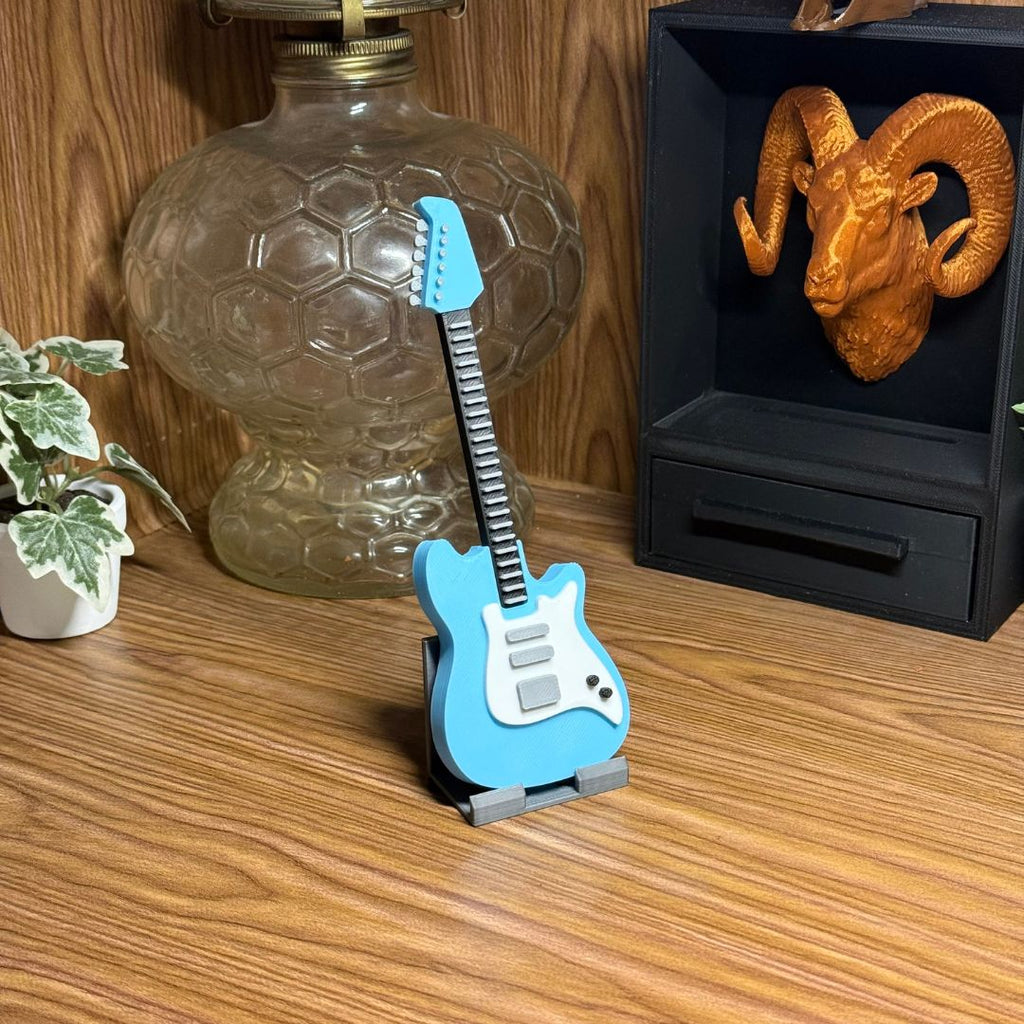 The Moonray Mini Guitar